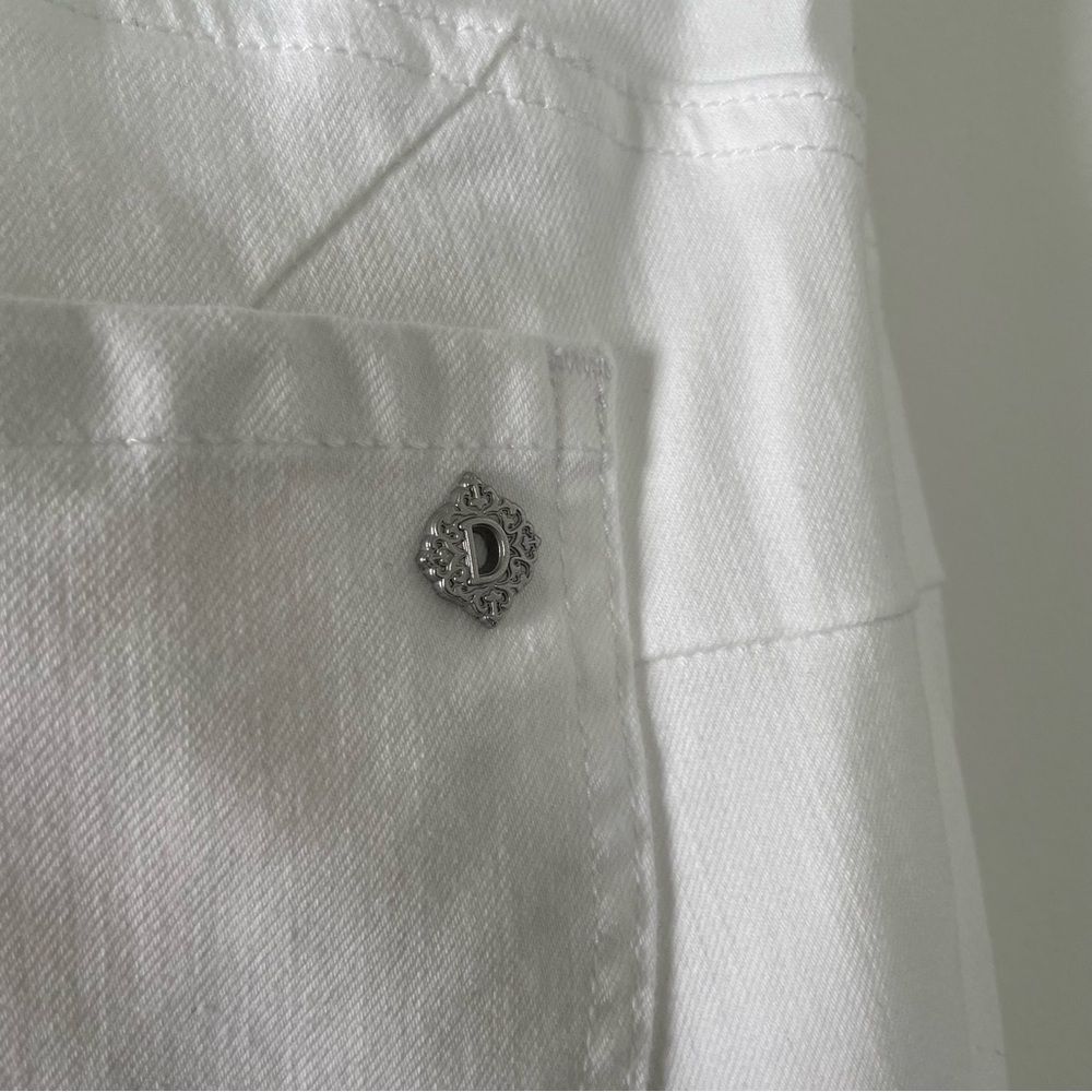 NWT New Democracy Optic White Absolution Straight Leg Core Essential Jeans 20 - Picture 4 of 5